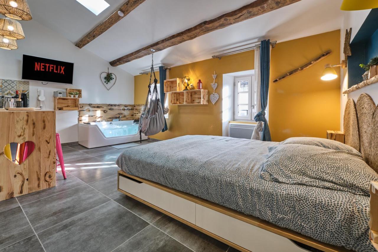 Place Carnot - Studio Tout Equipe Avec Jacuzzi Proche Toutes Commodites Carcassonne Exteriör bild