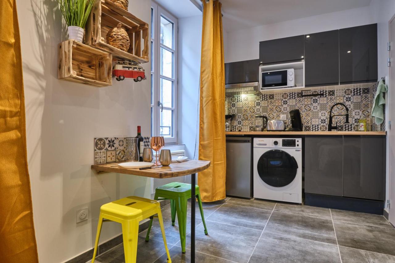 Place Carnot - Studio Tout Equipe Avec Jacuzzi Proche Toutes Commodites Carcassonne Exteriör bild