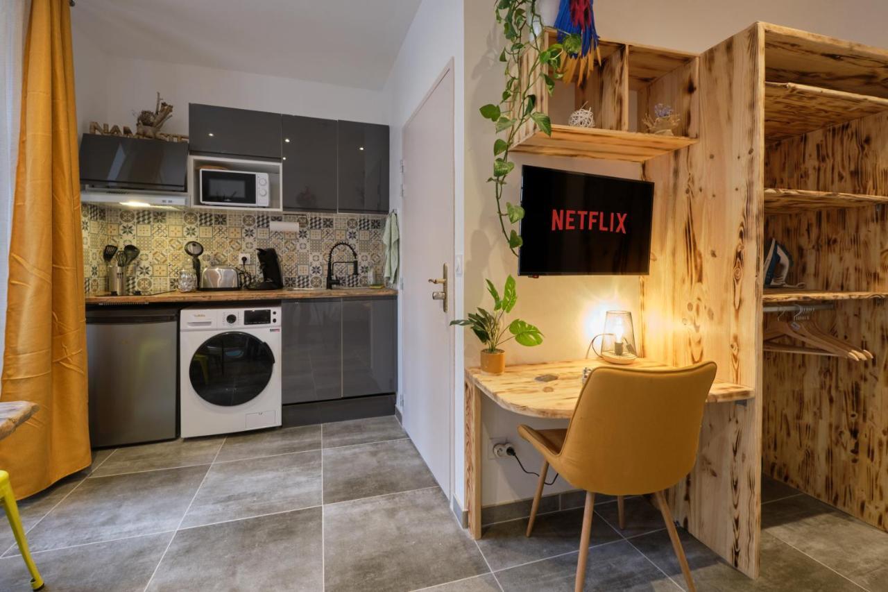 Place Carnot - Studio Tout Equipe Avec Jacuzzi Proche Toutes Commodites Carcassonne Exteriör bild